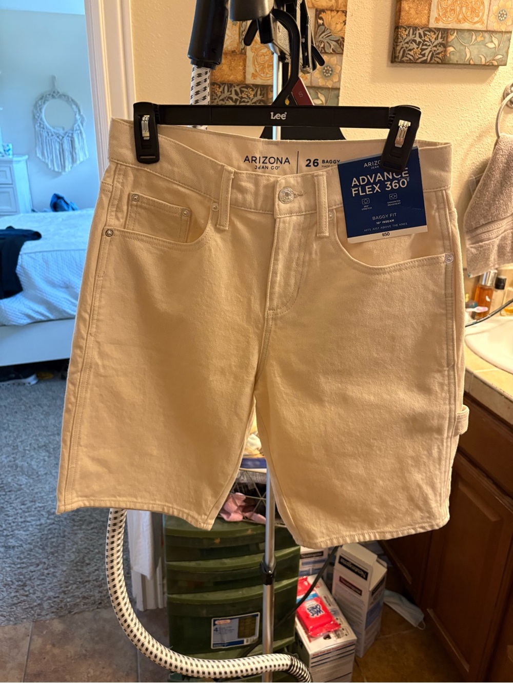 Arizona Jean Company Cream Baggy Advance Flex 360 Shorts